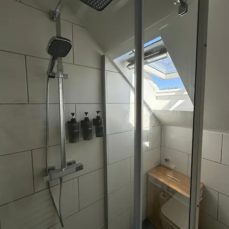 Ferienwohnung Monteurwohnung 2- Zimmer Fur 4 Gaste Apartment Essen
