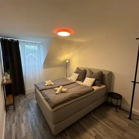 Ferienwohnung Monteurwohnung 2- Zimmer Fur 4 Gaste Essen